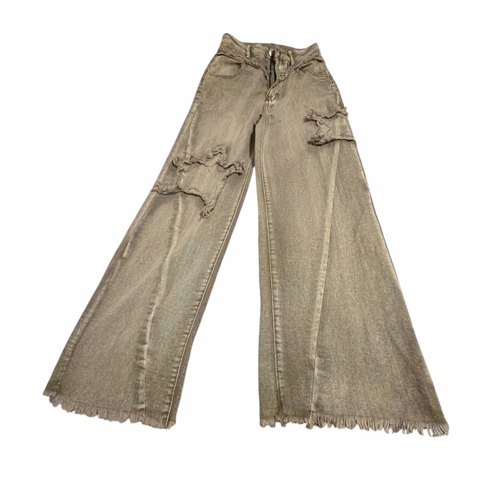 Distressed Wide-Leg Women Jeans